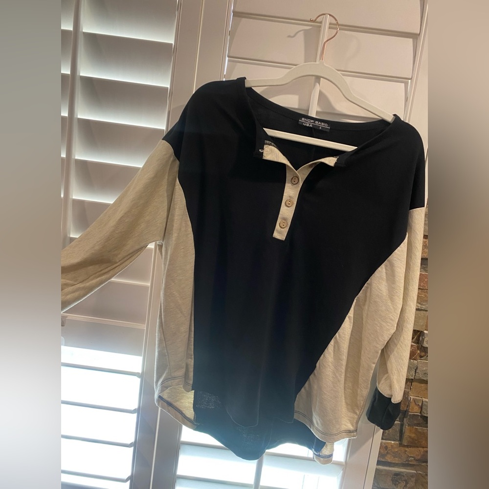 Black and tan top - size small
